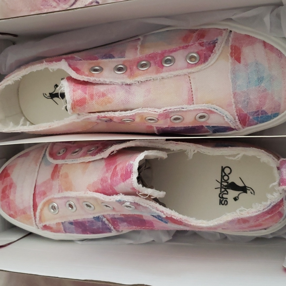 Corkys Babalu size 8